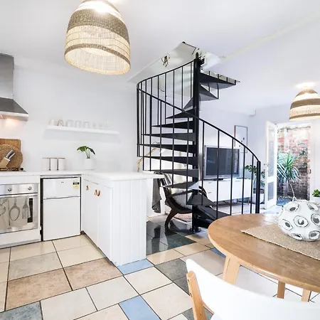 Amazing Apartment, Beautiful Location - Free Wifi Melbourne Exterior photo